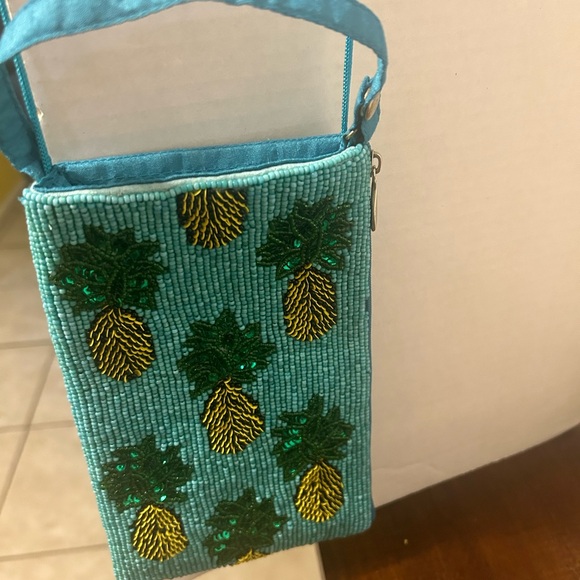 Bamboo Trading Company Beaded Crossbody CellphoneWristlet Pineapple Bag - Picture 2 of 7